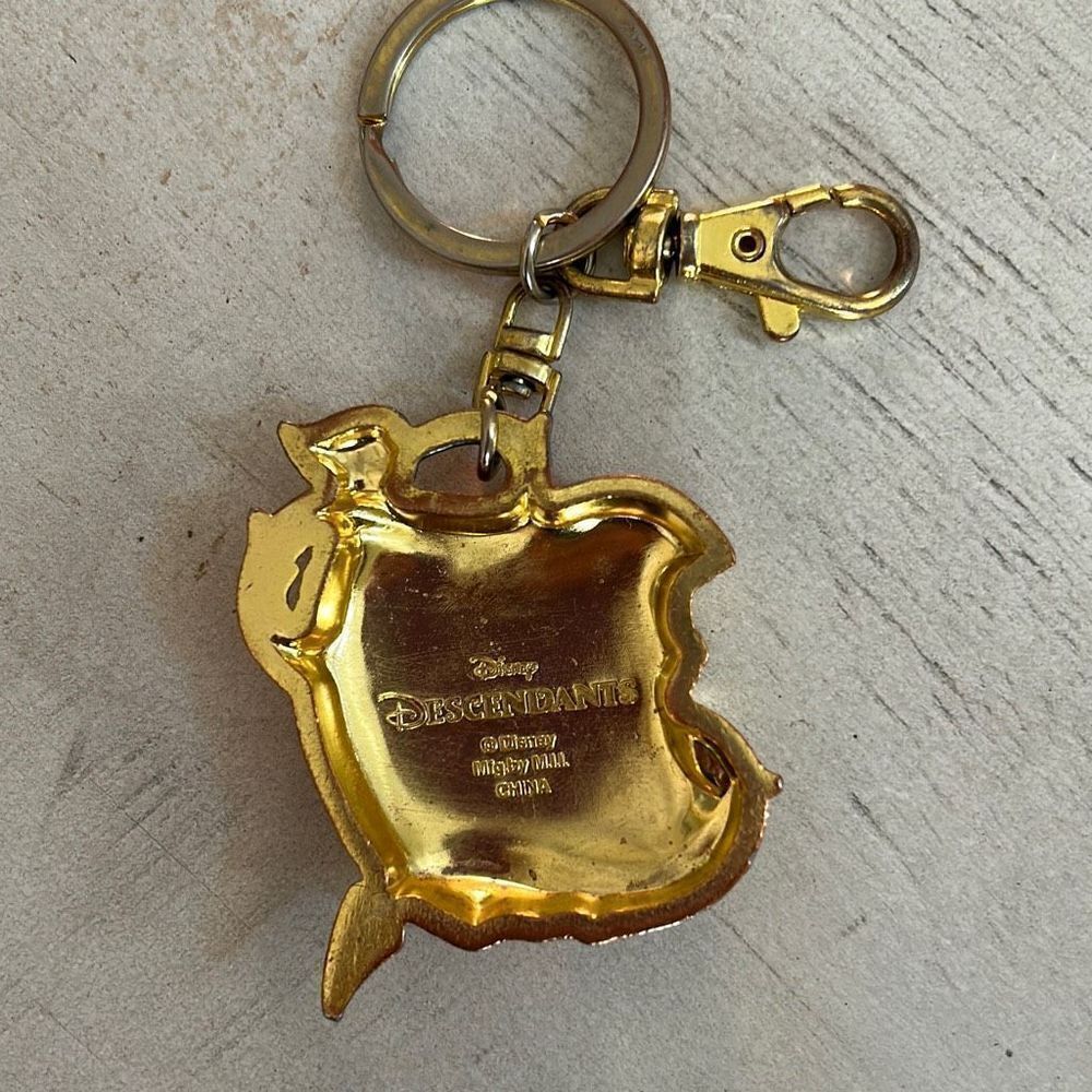 Disney Apple  Keychain - Picture 2 of 2
